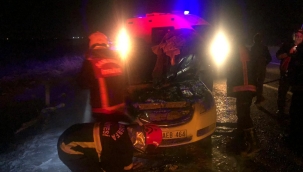 Akçakale'de otomobil bir anda alev aldı