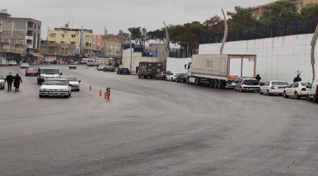 Açıksu caddesindeki trafik karmaşası son buldu