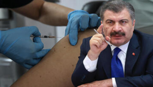 Sağlık Bakanı Koca: Yarından itibaren sağlık çalışanları aşılanmaya başlayacak