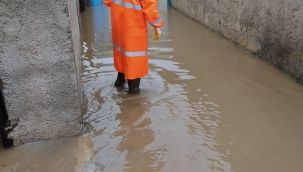 Şanlıurfa'da yağış sonrası su baskınları yaşandı