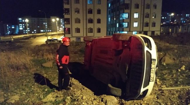 Urfa'da otomobil takla attı