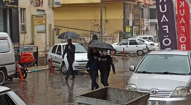 Urfalı çiftçilerin yağmur sevinci