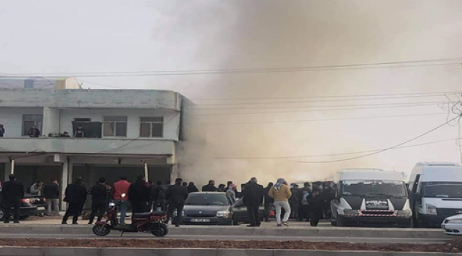 Akçakale'de iş yeri yangını