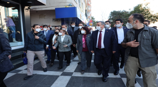 Bakan Pekcan:" Şanlıurfa'daki 513 Firmanın İhracata Katılmasını Sağlayacağız"