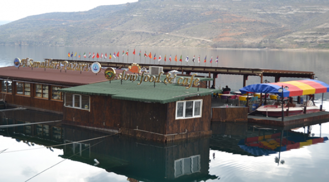 Büyükşehir'den 2 Adet Yüzer Duba Restoran Yer Kiralama İhalesi