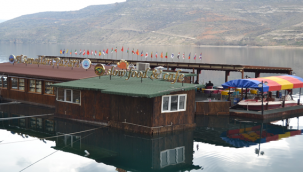 Büyükşehir'den 2 Adet Yüzer Duba Restoran Yer Kiralama İhalesi