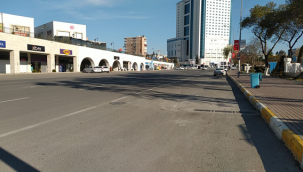 Şanlıurfa'da caddeler ve sokaklar boş kaldı