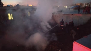 Urfa'da odunluk yangını paniğe neden oldu