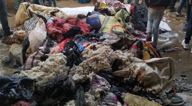 Urfa"da yangın eşyaları küle çevirdi