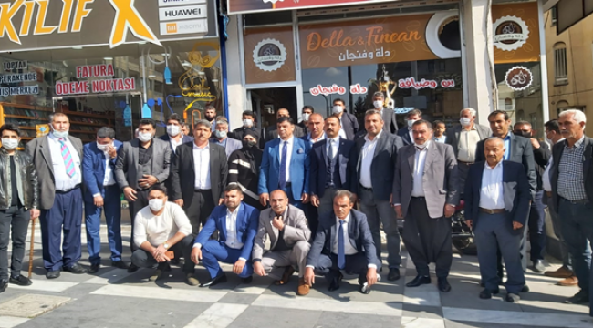 Anavatan partisine dev katılım