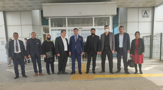Başkan Aslan, Tıp Bayramında sağlık çalışanlarını ziyaret etti