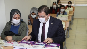 Başkan Canpolat'tan 600 öğrenciye destek