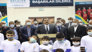 Başkan Canpolat'tan 80 Okula spor malzemesi desteği