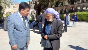 Başkan Aslan, esnafı ziyaret etti