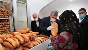 Beyazgül, aşevinde elleriyle yemek dağıttı