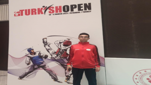 Büyükşehir sporcusu uluslararası yarışmada madalya ile döndü 