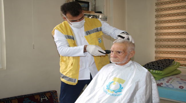 Evde bakım hizmetleri ile gönüllere dokunuluyor
