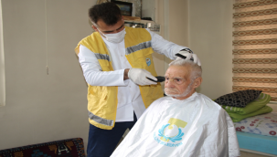 Evde bakım hizmetleri ile gönüllere dokunuluyor