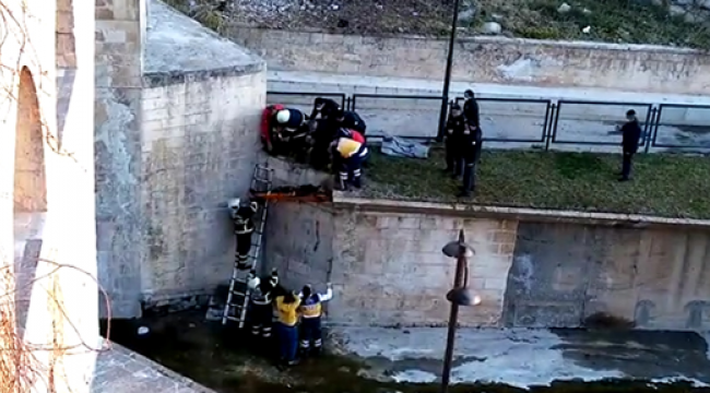 Şanlıurfa'da köprüden atlayan kişi yaralandı