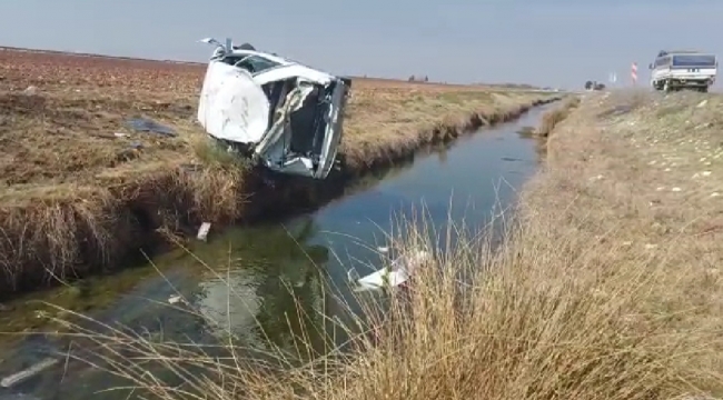 Şanlıurfa'da otomobil sulama kanalına uçtu