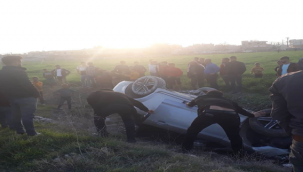 Şanlıurfa'da otomobil takla attı 3 kişi yaralandı 