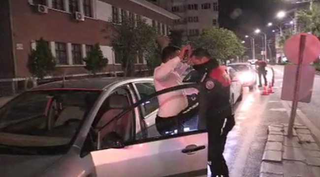 Urfa merkezinde denetimlerde çok sayıda silah ele geçirildi