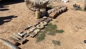 Urfa sınırında çok sayıda patlayıcı ele geçirildi
