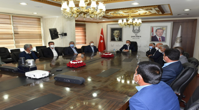 Vali Erin Bozovalı Muhtarlarla Buluştu