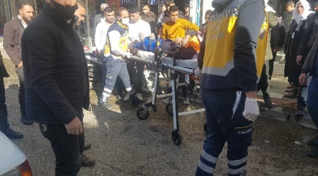Viranşehir'de motosiklet temizlik görevlisine çarptı