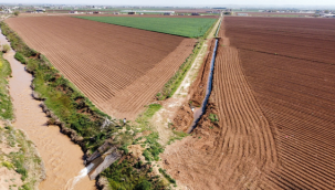 Atatürk Barajı'ndan Harran Ovası'na su verilmeye başlandı