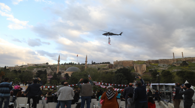 Balıklıgöl'de "Üzüm Salkımı" Gösterisi