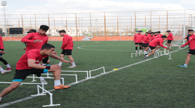 Başkan Beyazgül Genç sporcularla antrenmanda bir araya geldi