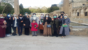 Başkan Güven, çocuklar  ücretsiz kitap dağıttı