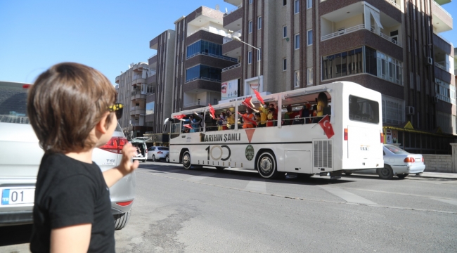 Büyükşehir ve palyaçolardan 23 Nisan etkinliği 