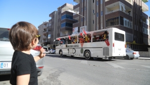 Büyükşehir ve palyaçolardan 23 Nisan etkinliği 