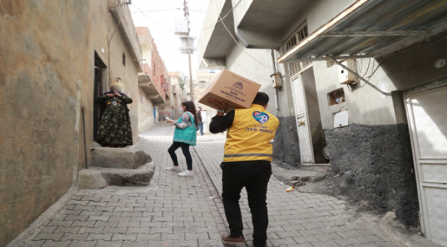 Eyyübiye Belediyesi yardım faaliyetlerini aralıksız sürdürüyor