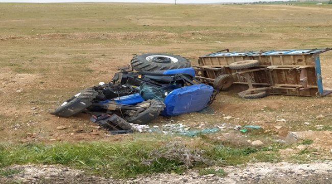 Harran'da traktör şarampole devrildi