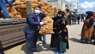 Hilvan'da ücretsiz patates dağıtılmaya başlandı