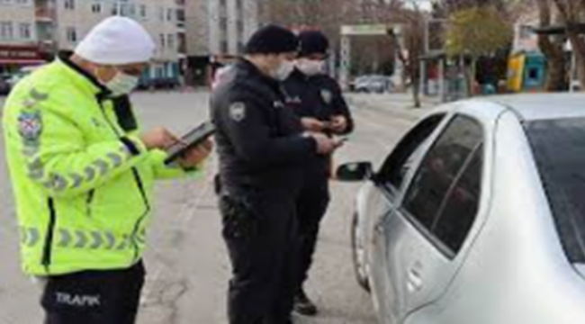 Kısıtlama muafiyetini kötüye kullanan 3 bin 787 kişiye ceza