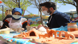 Rehberlik Sokağı geleneksel el sanatlarıyla renklendi