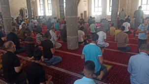 Şanlıurfa camilerde yağmur duası yapıldı