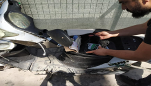 Akçakale Gümrük Kapısı'nda 11 cep telefonu ele geçirildi