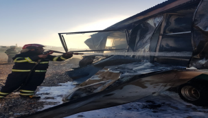 Ceylanpınar'da konteyner yandı