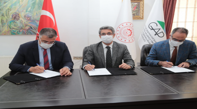 Eyyübiye'de İstihdam Seferberliği. İmzalar Atıldı, Sera Projesi Hayata Geçiyor