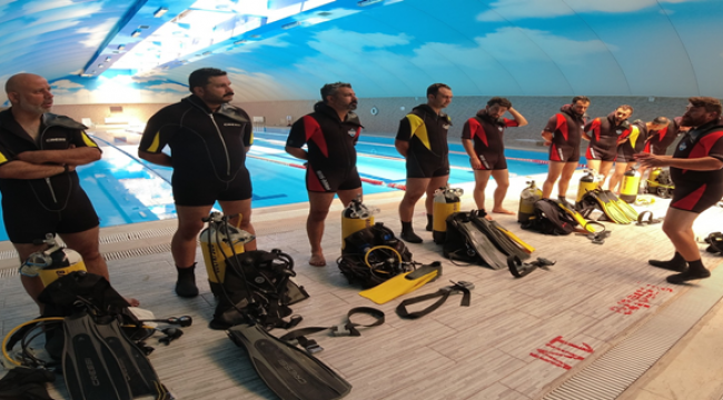 Şanlıurfa'da  tüplü dalış eğitimi verildi