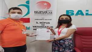 Şanlıurfa Nüfus Ailesinden Sağlıkçılara Jest