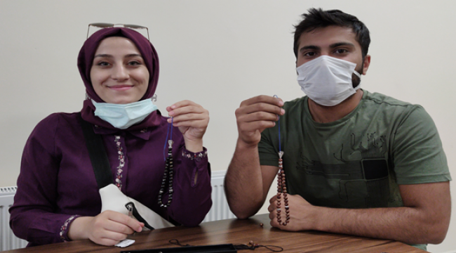 Tespih Atölyesinde Yapılan Tespihler Babalara Hediye Edildi