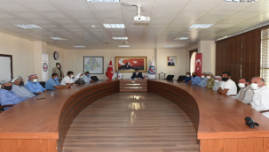 Vali Erin, Göçer Ailelerle İstişare Toplantısında Buluştu