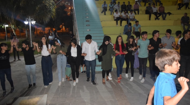 Viranşehir Belediyesinden YKS öğrencilerine moral gecesi