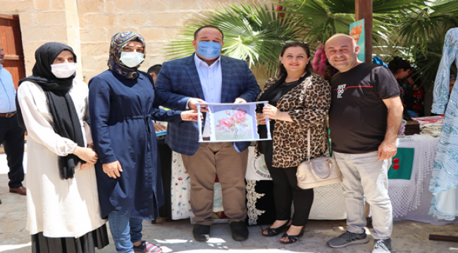 Viranşehir de Kadınların El emekleri sergilendi